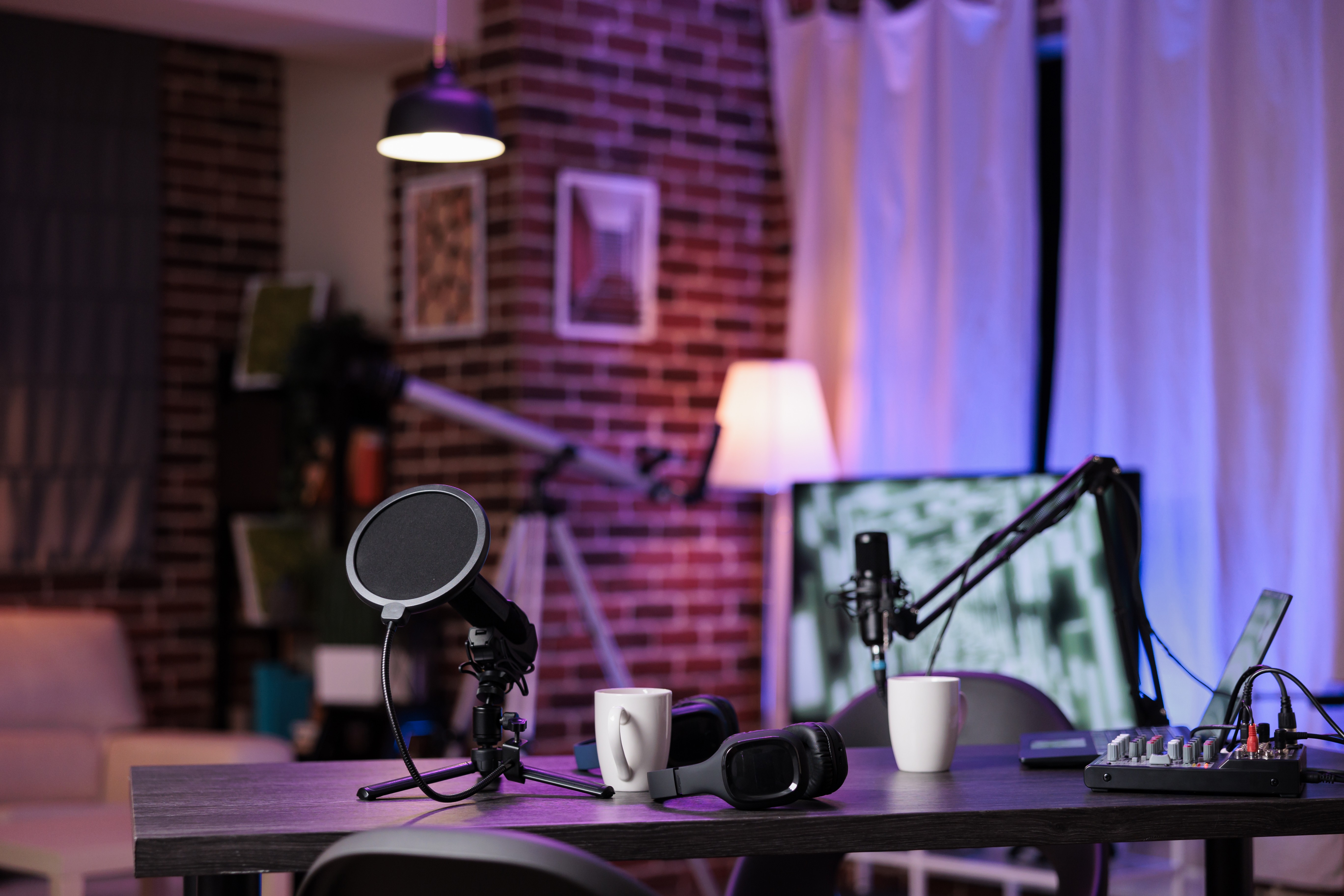 Danskerne er vilde med on-demand lyd: Podcasten har sejret over radioen